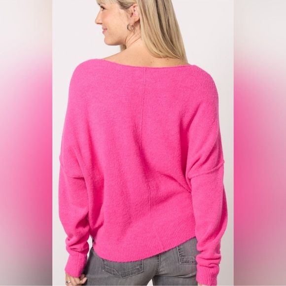 Evereve Rochelle Off Shoulder Pullover Sweater Fushia Pink Medium Relaxed Soft - Picture 2 of 16